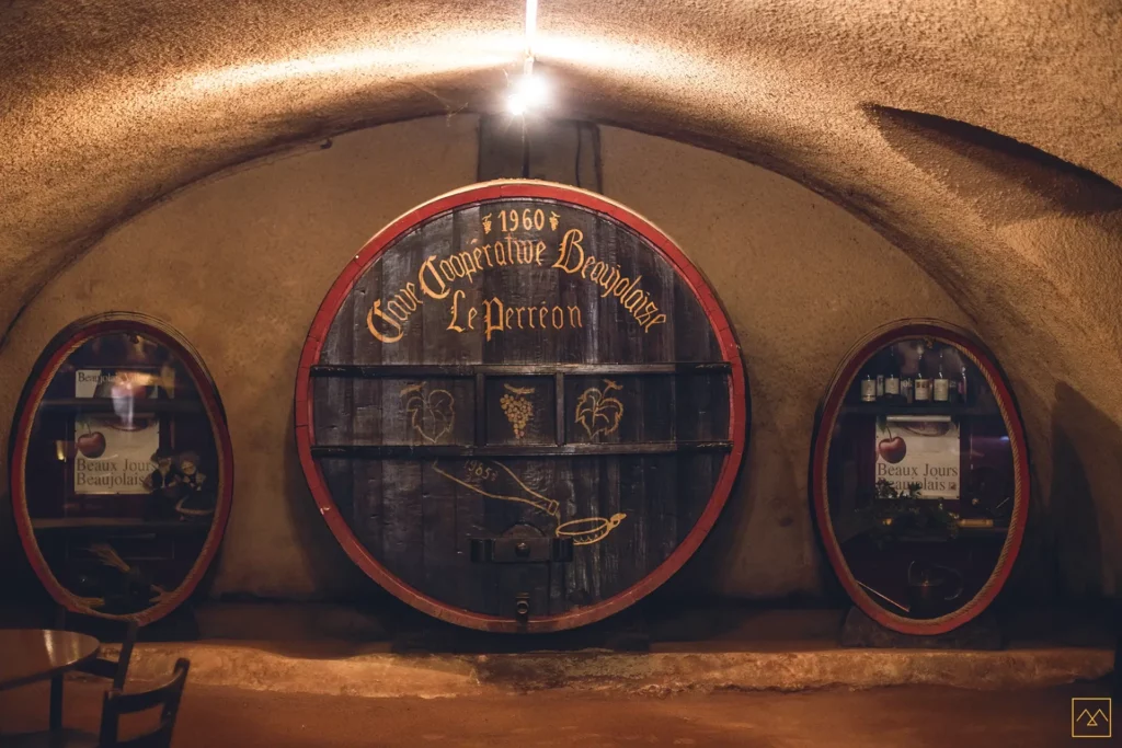 Les caves à vin au Château des loges dans le beaujolais, reportage réalisé par Amédézal