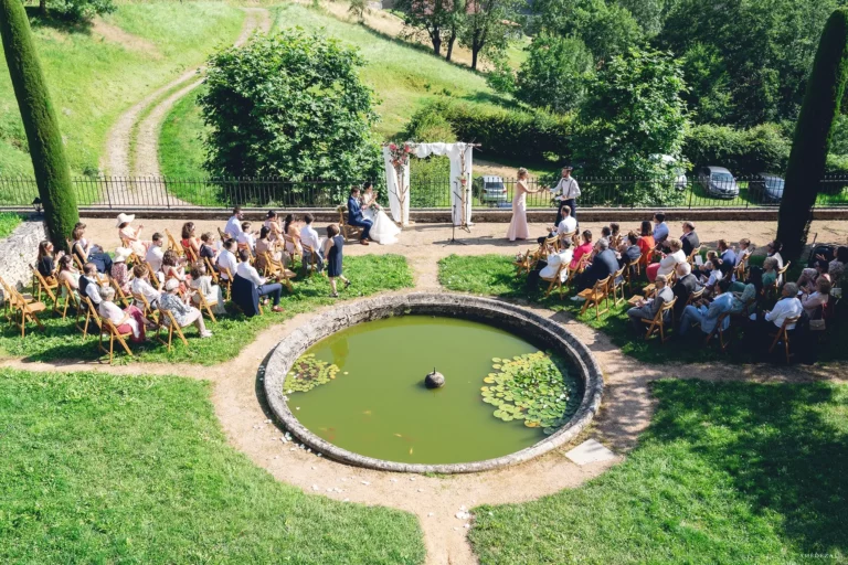 La cérémonie laïque dans les jardins du Domaine de Vavril, Reportage photos par Amédézal